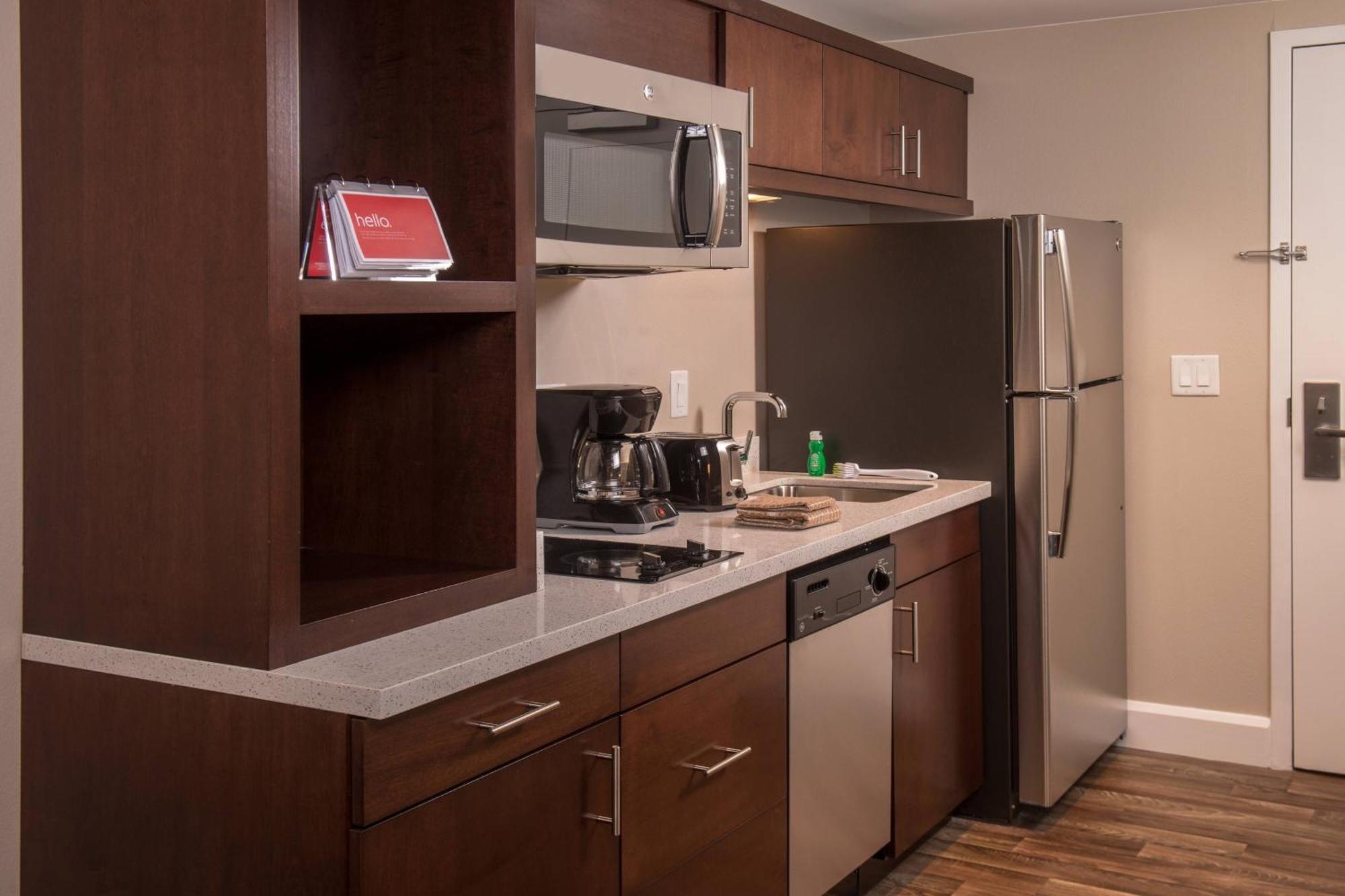 Towneplace Suites By Marriott אלטונה מראה חיצוני תמונה